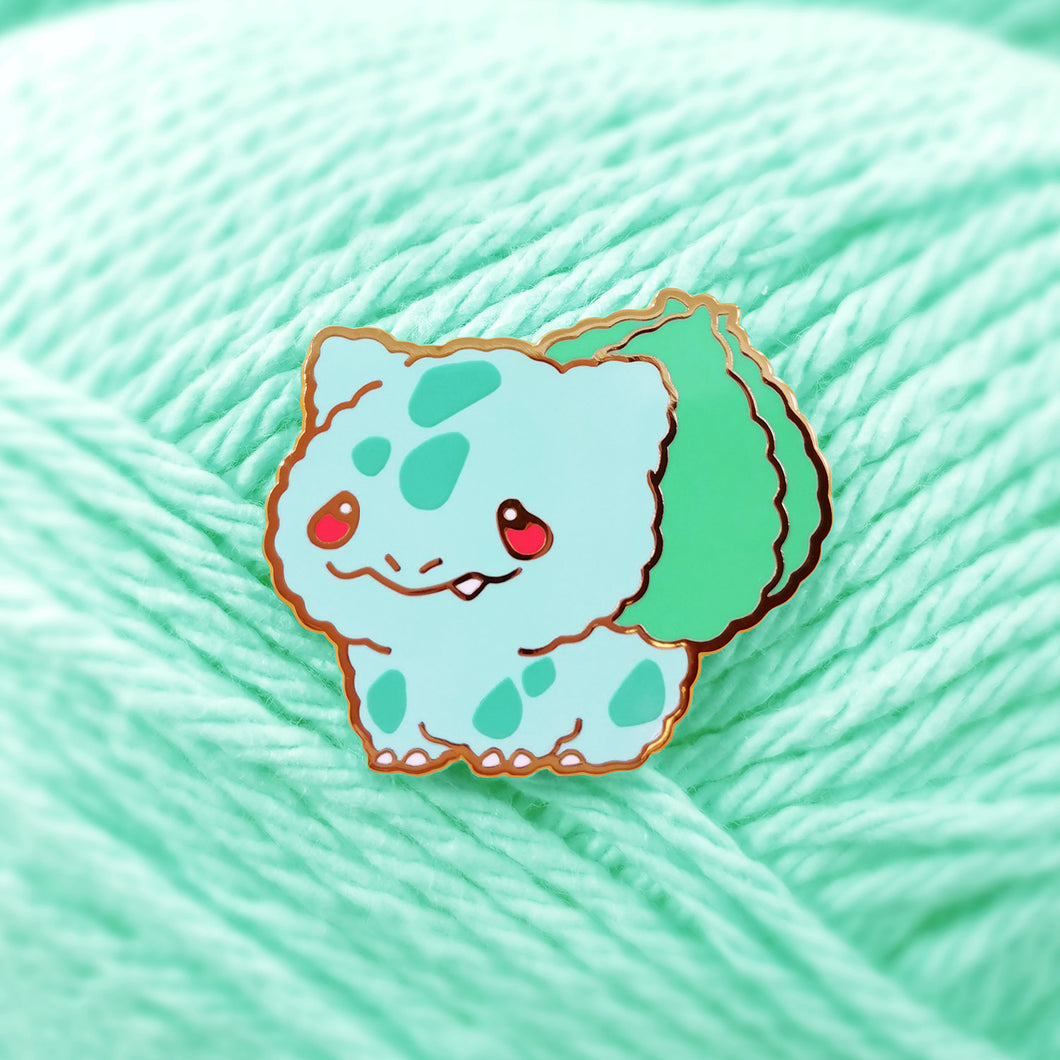 Mofumofu Enamel Pin - Grass Lizard